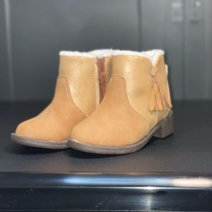 Dress up Boots